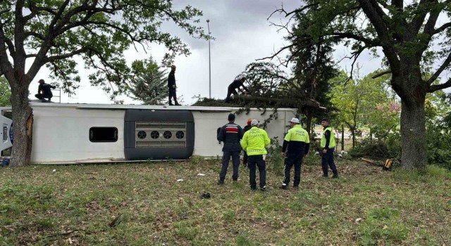 Metro Turizm otobüsü kaza yaptı: 11 yaralı