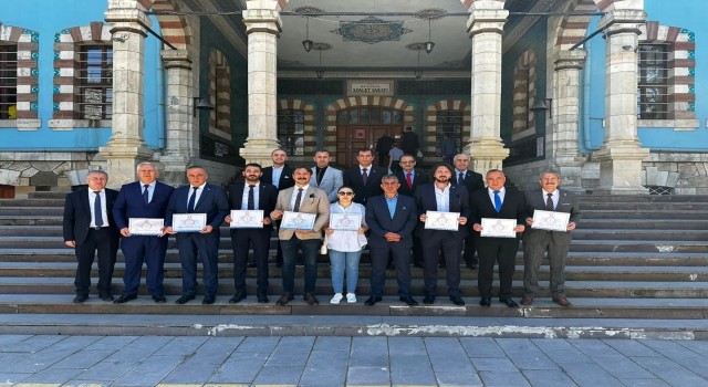 MHPden il genel meclisi ve belediye meclis üyesi seçilen adaylar mazbatalarını aldı