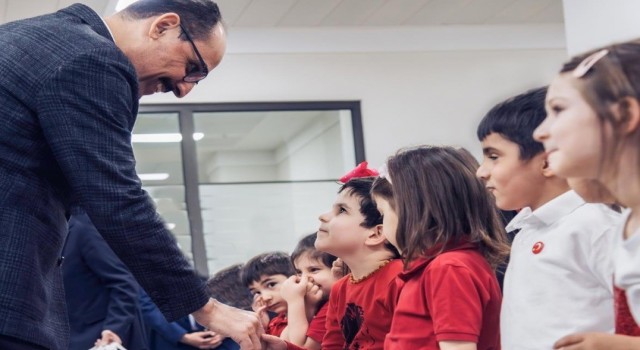 MİT Başkanı Kalın, Ulusal Egemenlik ve Çocuk Bayramını kutladı