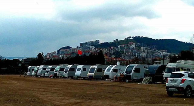 Mudanya 50den fazla karavana ev sahipliği yapıyor