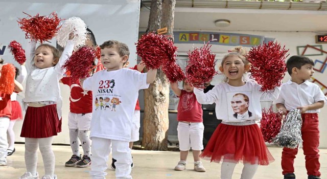 Muratpaşada 23 Nisan coşkusu