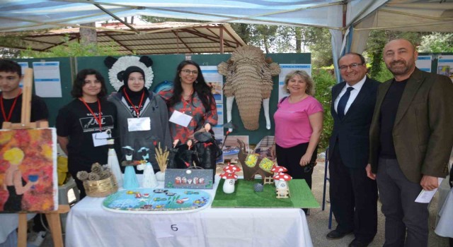 Nazillide öğrenciler projelerini görücüye çıkardı
