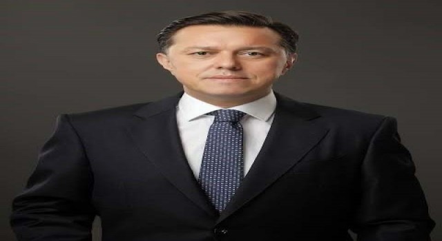 Nebi Hatipoğlundan Özgür Özele eleştiri