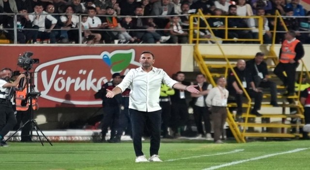 Okan Buruk: “Tek hedefimiz Galatasarayı şampiyon yapmak”