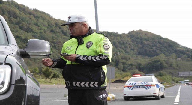 Orduda bir haftada 15 binden fazla araç denetlendi