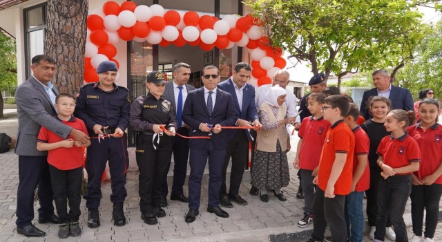 Ortacada Şehit Asteğmen Tayyar Milat kütüphanesi açıldı