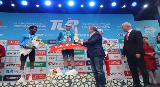 Osman Aşkın Bak: Cumhurbaşkanlığı Bisiklet Turu ile Türkiyenin turizm bölgelerini tanıtıyoruz