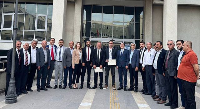 Osmaniye'de CHP'li Meclis Üyelerine Mazbataları Teslim Edildi