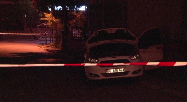 Pendikte araç içinde yanmış bir erkek cesedi bulundu