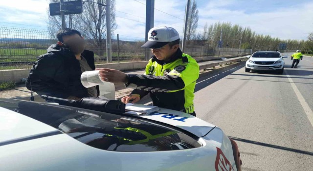 Polis ekiplerinin bayram denetimleri tüm hızıyla devam ediyor