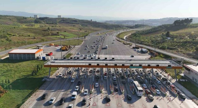 Ramazan Bayramı tatilinde otoyollardan 11,2 milyon araç geçti