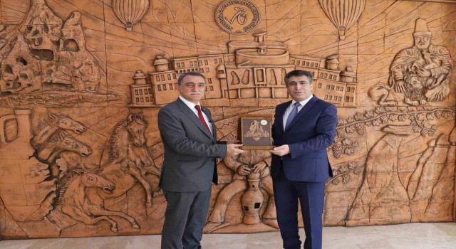 Rektör Karahocagil Nevşehirde çalıştaya katıldı