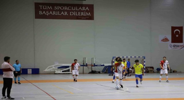 Salon Futbolu Bölgesel Lig Müsabakaları Nevşehirde başladı