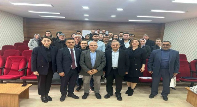 Samsunda üreticilere çilek yetiştiriciliğinin incelikleri anlatıldı