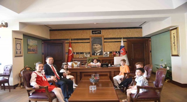 Sındırgıda 23 Nisan coşku ile kutlandı