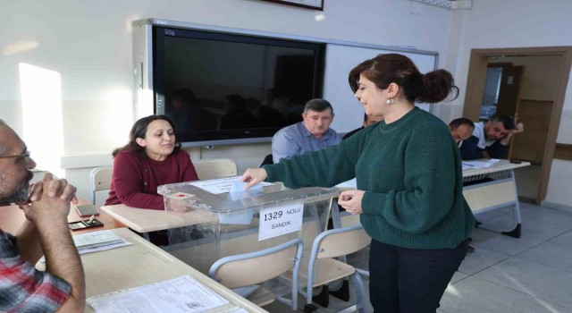 Sivasta birçok belediyenin yanı sıra dengeler değişti