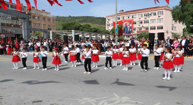 Sökede 23 Nisan törenle kutlandı