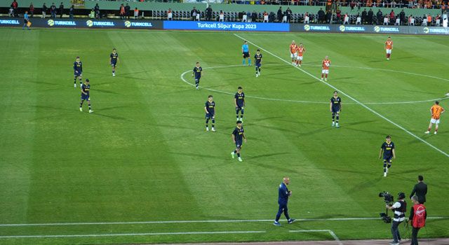 Süper Kupa'da sahadan çekilen Fenerbahçe PFDK'ya sevk edildi