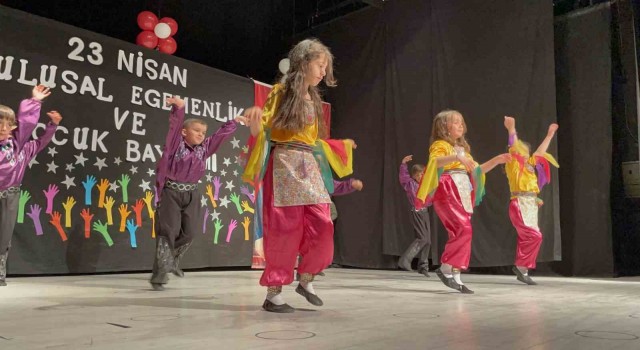 Tatvanda 23 Nisan coşkusu