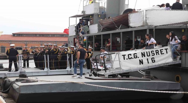 TCG Nusret Müze Gemisi, İzmirde ziyarete açıldı