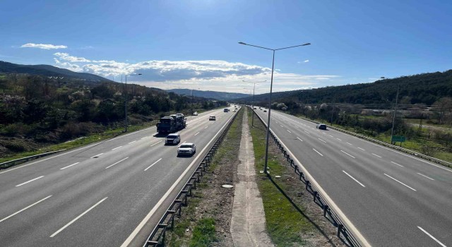 TEM Otoyolunun Bolu geçişinde trafik akıcı seyrediyor