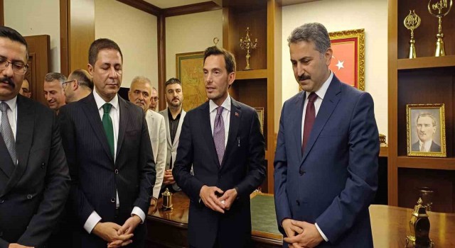 Tokatta coşkulu devir teslim töreni