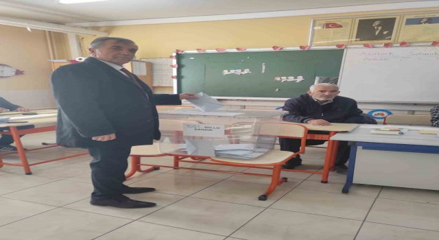 Tomarzada Osman Koç 7 bin 491 oyla kazandı