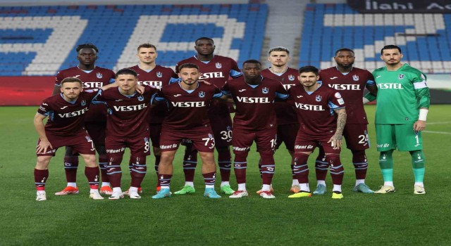 Trendyol Süper Lig: Trabzonspor: 0 - Gaziantep FK: 2 (İlk yarı)