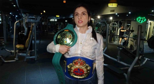 Türk kadın boksörlere Arnavutluktan teklif geldi