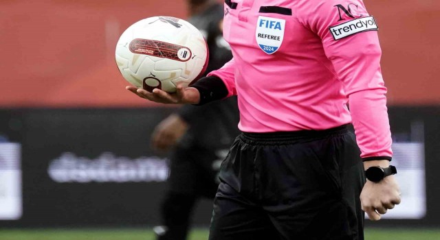 Türkiye Kupasında yarı final ilk maçlarının hakemleri belli oldu