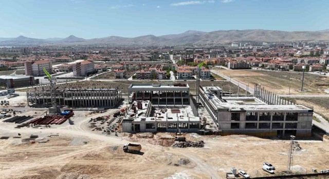 Türkiyede birçok ilke sahip sporcu seçme ve yetiştirme merkezi yükselmeye devam ediyor