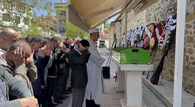 Yalovadaki tersane kazasında hayatını kaybeden Özkan Kara, Sivrihisarda defnedildi
