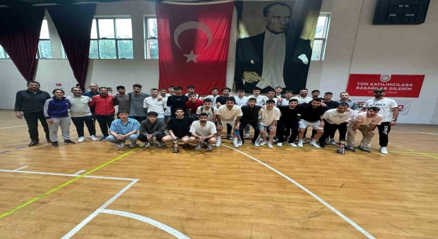 ZBEÜde Üniversiteler Arası Salon Futbolu Bölgesel Lig Grup Müsabakaları sona erdi