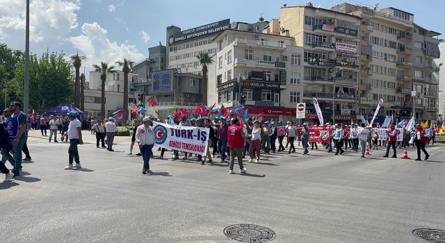 1 Mayıs Denizlide coşkuyla kutlandı