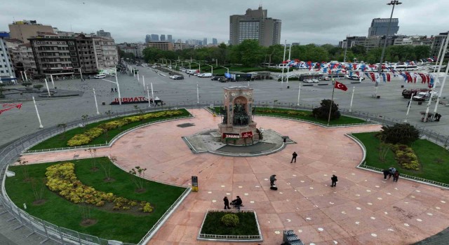 1 Mayıs kısıtlamalarından sonra boş kalan Taksim Meydanı havadan görüntülendi