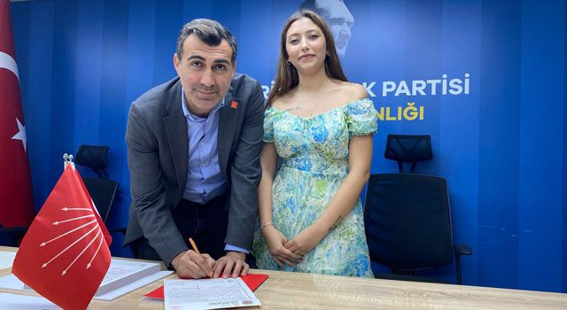 Adana'da 50 Genç CHP'ye Üye Oldu