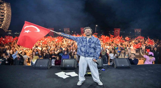 Adıyamanda deprem sonrası ilk konser