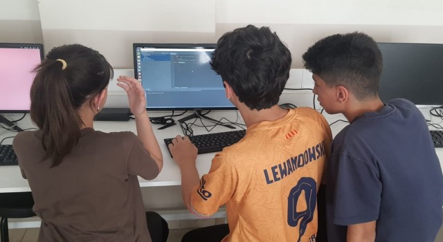 Adıyamanda Python yazılım yarışması düzenlendi