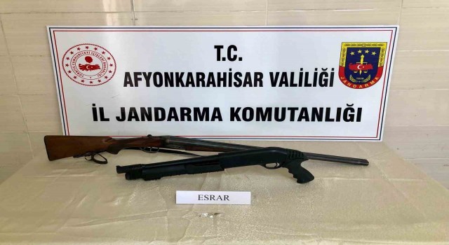 Afyonkarahisarda ruhsatsız tüfek bulunduran şahsa ceza