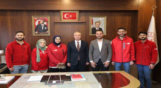 Ağrıda Bir Sınıf Bir Koli projesinde rekor bağışla 3500 yardım kolisi ihtiyaç sahiplerine umut oldu
