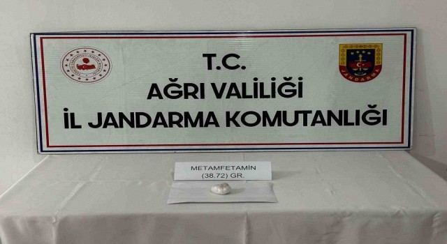 Ağrıda uyuşturucu operasyonunda 4 kişi gözaltına alındı