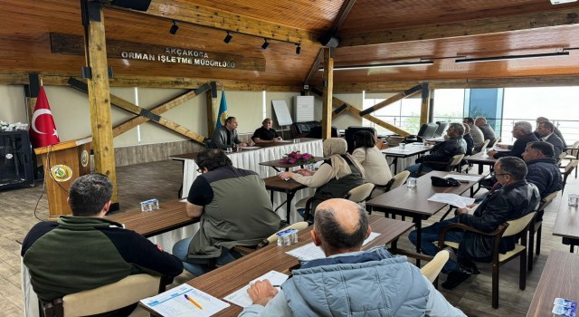 Akçakocada muhtarlarla orman yangınlarına karşı toplantı