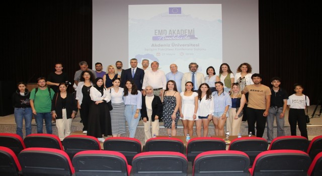 Akdeniz İletişim Fakültesinde Ekonomi Muhabirleri semineri