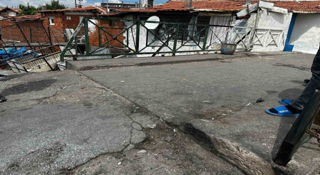 Akhisarda bıçaklanan şahıs hayatını kaybetti