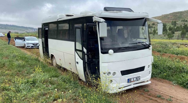 Aksarayda uyuşturucu satıcıları ile polis kovalamacası