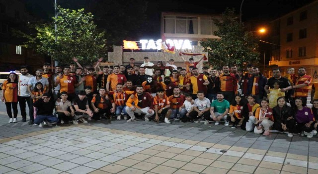 Amasyada Galatasarayın şampiyonluğu coşkuyla kutlandı