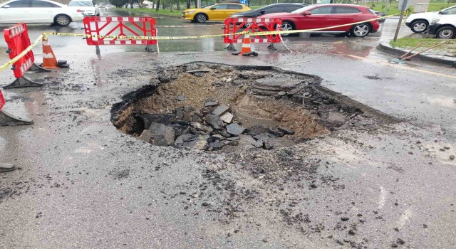 Ankarada selin neden olduğu hasar günün aydınlanması ile ortaya çıktı