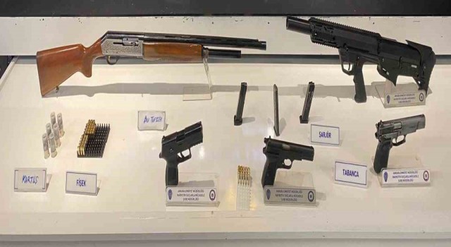 Ankarada zehir tacirlerine operasyon: 12 gözaltı