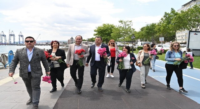Anneler Gününü Süleymanpaşalı Annelerle Kutladı
