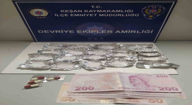 Aracında ve üzerinde uyuşturucu ele geçirilen şüpheli tutuklandı